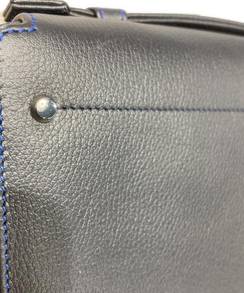 KIEFER NEU（キーファーノイ）KIEFER NEU (キーファーノイ) オーガナイザークラッチバッグ ネイビーの古着・服飾アイテム