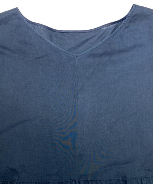 23区（ニジュウサンク）23区 (ニジュウサンク) ソフトコットンローン ティアード ワンピース ネイビー サイズ:46の古着・服飾アイテム