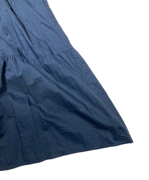23区（ニジュウサンク）23区 (ニジュウサンク) ソフトコットンローン ティアード ワンピース ネイビー サイズ:46の古着・服飾アイテム