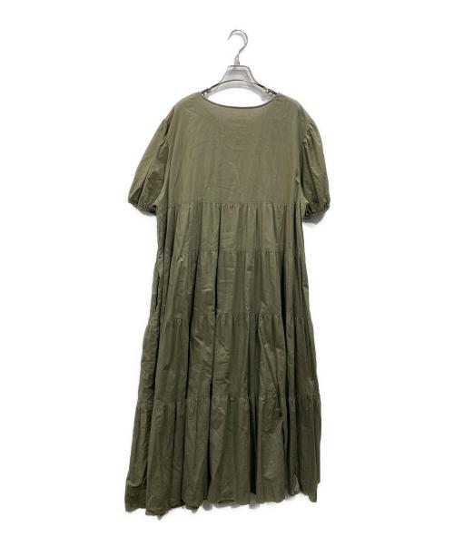 23区（ニジュウサンク）23区 (ニジュウサンク) ソフトコットンローン ティアード ワンピース カーキ サイズ:46の古着・服飾アイテム