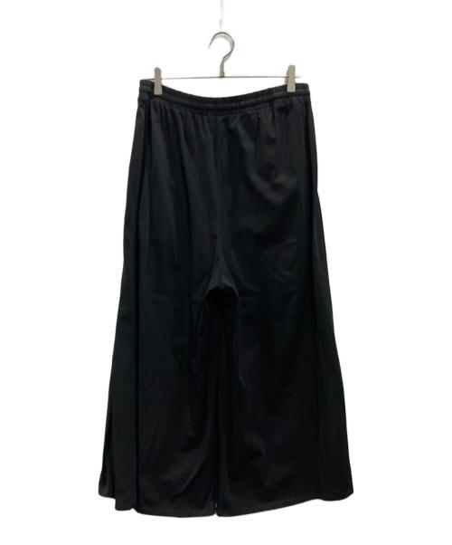 23区（ニジュウサンク）23区 (ニジュウサンク) ツイストコットンプレーティング ワイド パンツ ブラック サイズ:46の古着・服飾アイテム