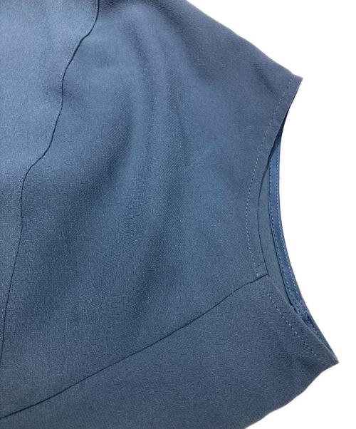 23区（ニジュウサンク）23区 (ニジュウサンク) ストレッチジョーゼット ランタンスリーブ カットソー ブルー サイズ:SIZE 46の古着・服飾アイテム