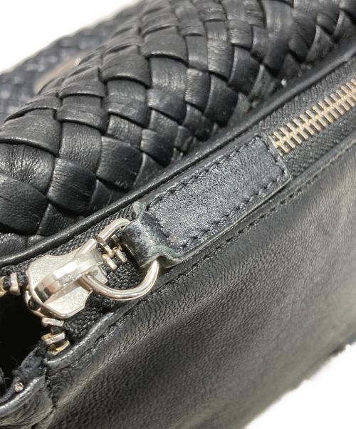 FALORNI（ファロルニ）FALORNI (ファロルニ) 編み込みレザーショルダーバッグ ブラックの古着・服飾アイテム