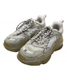 BALENCIAGA（バレンシアガ）の古着「Triple S」｜ホワイト