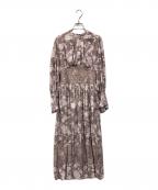HER LIP TOハーリップトゥ）の古着「Le Camelia Pleated Dress」｜ピンク