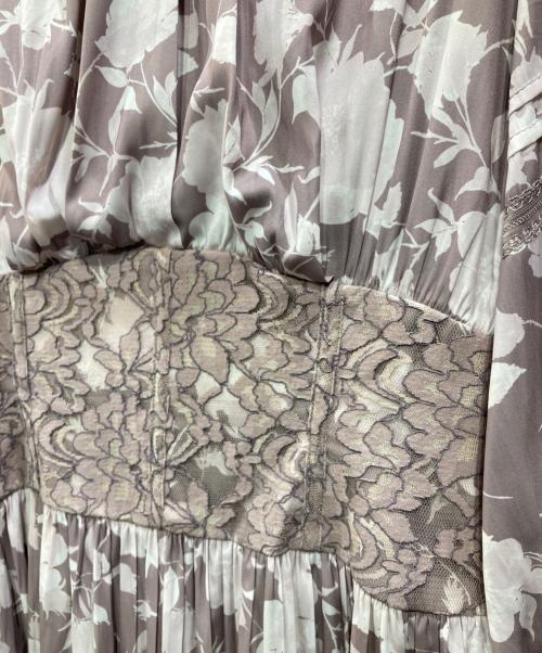 HER LIP TO（ハーリップトゥ）HER LIP TO (ハーリップトゥ) Le Camelia Pleated Dress ピンク サイズ:Sの古着・服飾アイテム