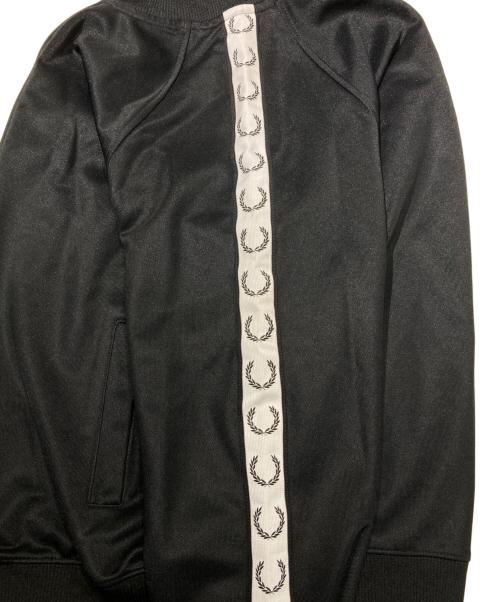 FRED PERRY（フレッドペリー）FRED PERRY (フレッドペリー) Taped Track Jacket ブラック サイズ:Sの古着・服飾アイテム