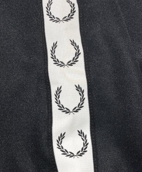 FRED PERRY（フレッドペリー）FRED PERRY (フレッドペリー) Taped Track Jacket ブラック サイズ:Sの古着・服飾アイテム