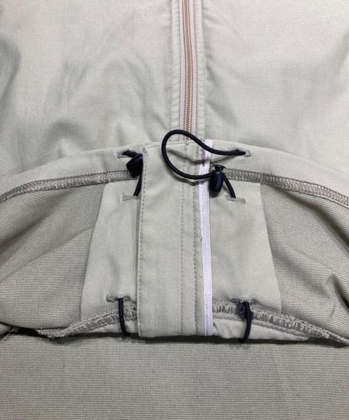 Patagonia（パタゴニア）Patagonia (パタゴニア) R1 ソフトシェルジャケット ベージュ サイズ:Mの古着・服飾アイテム