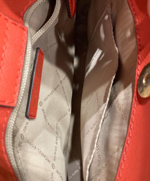 MICHAEL KORS（マイケルコース）MICHAEL KORS (マイケル・コース) ADRIENNE サッチェル スモール(アドリアンヌ サッチェル スモール） レッドの古着・服飾アイテム