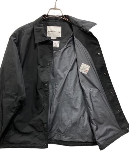 WHITE MOUNTAINEERING（ホワイトマウンテ二アニング）WHITE MOUNTAINEERING (ホワイトマウンテ二アニング) WINDSTOPPER CROSS STITCH COACH JACKET ブラック サイズ:2の古着・服飾アイテム