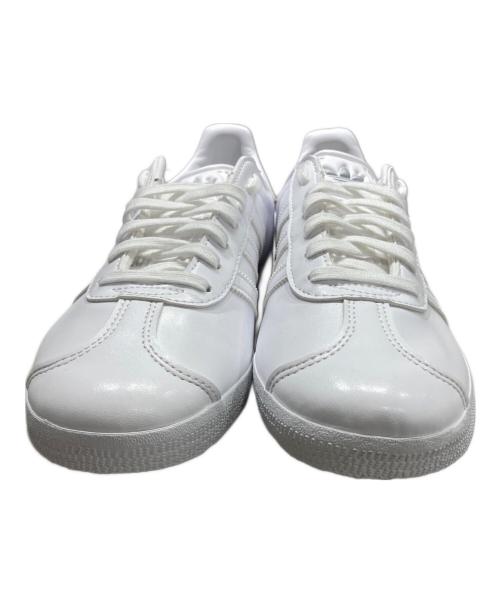 adidas（アディダス）adidas (アディダス) ガゼル FTWR（フットウェア） ホワイト サイズ:SIZE 24.5cmの古着・服飾アイテム