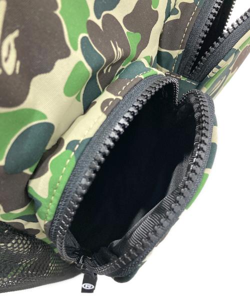 A BATHING APE（アベイシングエイプ）A BATHING APE (アベイシングエイプ) ABC CAMO BAPE DAYPACK グリーンの古着・服飾アイテム