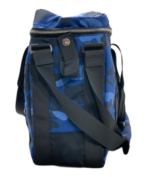 A BATHING APE（アベイシングエイプ）A BATHING APE (アベイシングエイプ) COLOR CAMO RECORDS BAG ブルーの古着・服飾アイテム