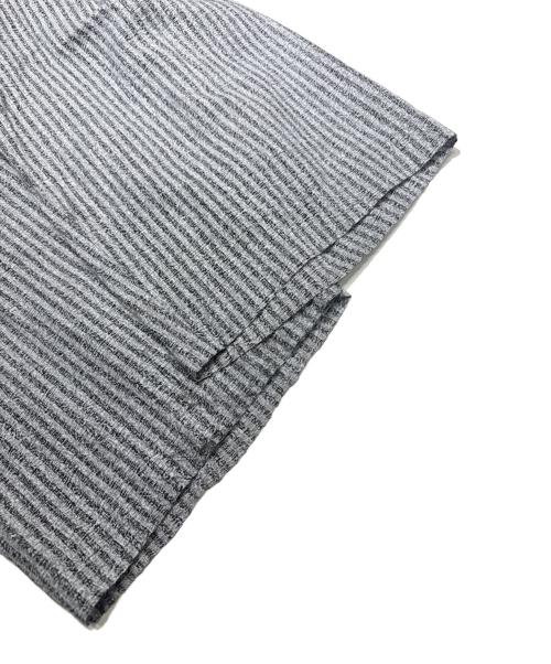 ISSEY MIYAKE MEN（イッセイミヤケメン）ISSEY MIYAKE MEN (イッセイミヤケメン) マーブルストライプコットンローンワイドパンツ グレー サイズ:Sの古着・服飾アイテム