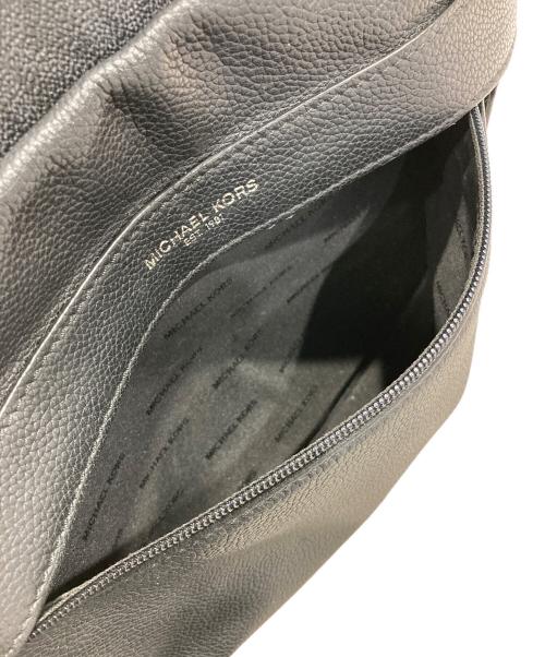 MICHAEL KORS（マイケル・コース）MICHAEL KORS (マイケル・コース) リュック ブラックの古着・服飾アイテム