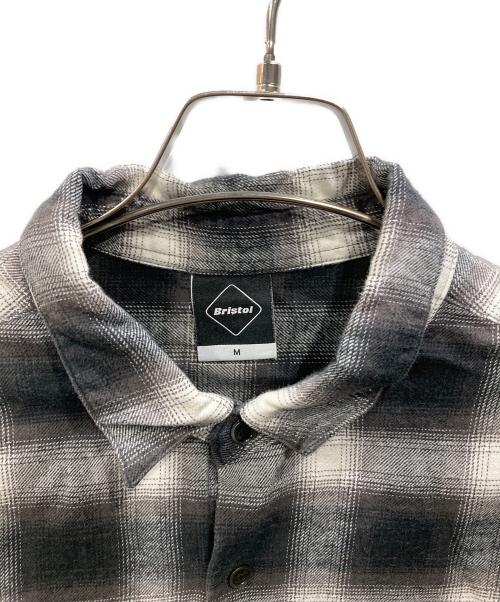 F.C.R.B.（エフシーレアルブリストル）F.C.R.B. (エフシーレアルブリストル) FLANNEL BIG LOGO BAGGY SHIRT グレー サイズ:Mの古着・服飾アイテム