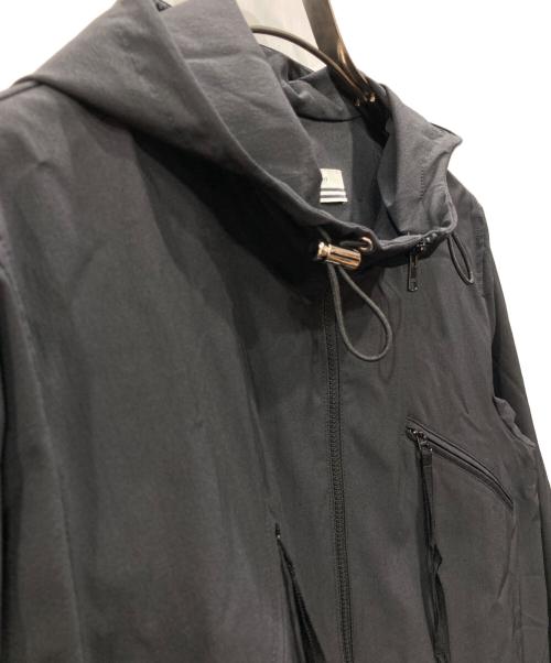 BORDERS at BALCONY（ボーダーズアットバルコニー）BORDERS AT BALCONY (ボーダーズアットバルコニー) RUFFLED HOODIE JACKET ブラック サイズ:36の古着・服飾アイテム