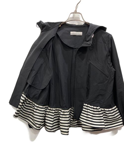 BORDERS at BALCONY（ボーダーズアットバルコニー）BORDERS AT BALCONY (ボーダーズアットバルコニー) RUFFLED HOODIE JACKET ブラック サイズ:36の古着・服飾アイテム