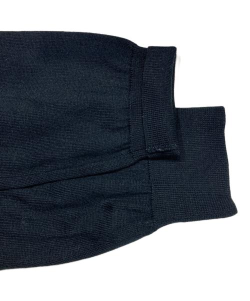 A.P.C.（アーペーセー）A.P.C. (アーペーセー) ロゴ刺繍クルーネックニット ブラック サイズ:Sの古着・服飾アイテム