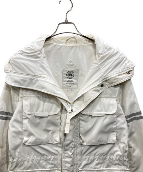CANADA GOOSE（カナダグース）CANADA GOOSE (カナダグース) Science Research Jacket ホワイト サイズ:Sの古着・服飾アイテム