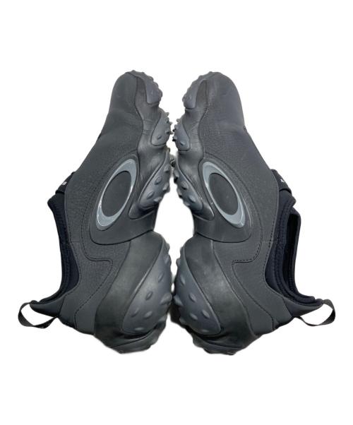 OAKLEY（オークリー）OAKLEY (オークリー) EDGE ICON ローカットスニーカー グレー サイズ:27㎝の古着・服飾アイテム