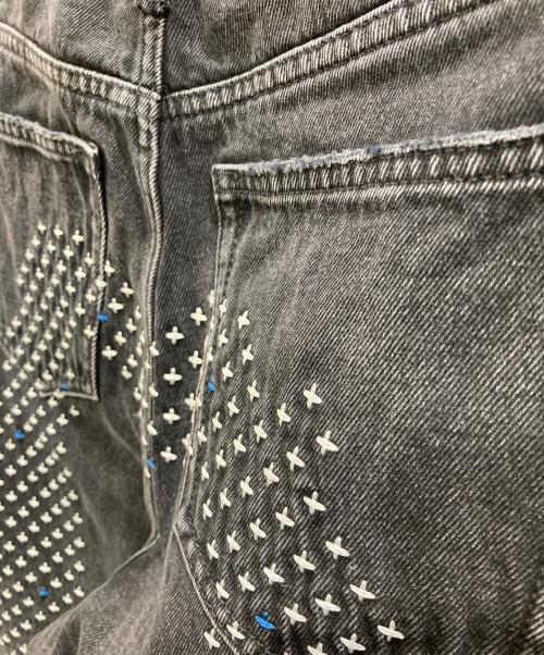 EVISU（エヴィス）EVISU (エヴィス) 刺し子猫大黒デニムパンツ グレー サイズ:SIZE 26の古着・服飾アイテム