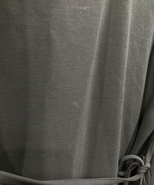 Mame Kurogouchi（マメクロゴウチ）mame kurogouchi (マメクロゴウチ) 別注 Double Jersey Embroidery Cuffs V-Neck Dress MM2 ネイビー サイズ:1の古着・服飾アイテム