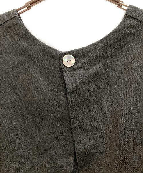 BEARDSLEY（ビアズリー）BEARDSLEY (ビアズリー) リネンショートベスト ブラック サイズ:Fの古着・服飾アイテム