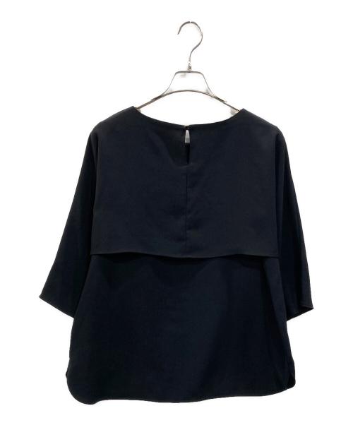 23区（ニジュウサンク）23区 (ニジュウサンク) ストレッチジョーゼット ケープデザイン カットソー ブラック サイズ:SIZE 44の古着・服飾アイテム