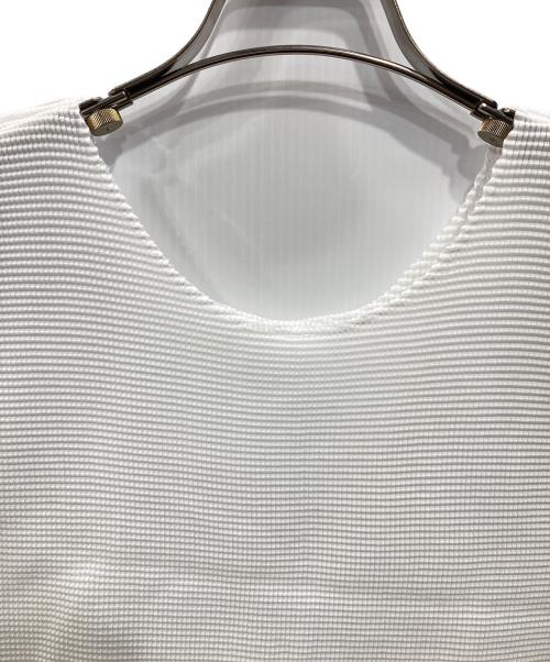 me ISSEY MIYAKE（ミーイッセイ ミヤケ）me ISSEY MIYAKE (ミーイッセイ ミヤケ) プリーツカットソー ホワイト サイズ:-の古着・服飾アイテム