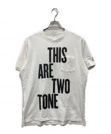 Engineered Garments（エンジニアド ガーメンツ）の古着「Printed Cross Crew Neck T-shirt - This Are(プリンテッド クロス クルーネック ティーシャツ - ディス アー）」｜ホワイト