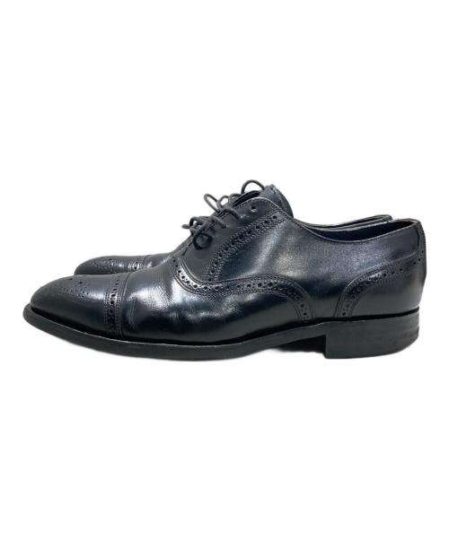 SHIPS（シップス）SHIPS (シップス) CHEANEY (チーニー) セミブローグシューズ ブラック サイズ:6　1/2の古着・服飾アイテム