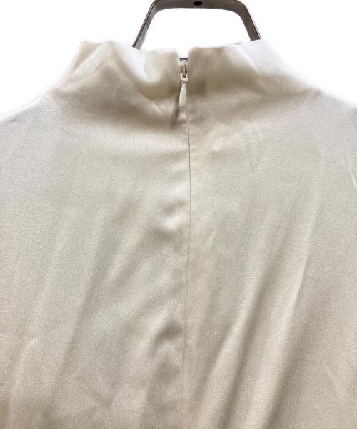 STELLA McCARTNEY（ステラマッカートニー）STELLA McCARTNEY (ステラマッカートニー) H&M (エイチアンドエム) サテンケープワンピース アイボリー サイズ:Sの古着・服飾アイテム