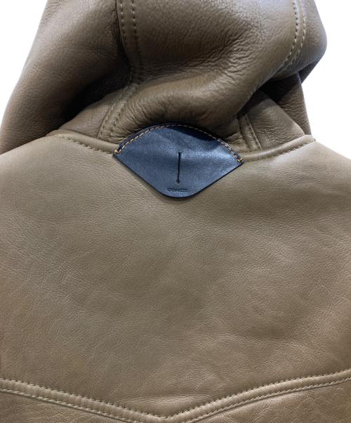 COACH（コーチ）COACH (コーチ) リバーシブルムートンコート ブラウン サイズ:不明の古着・服飾アイテム