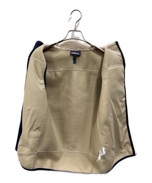Patagonia（パタゴニア）Patagonia (パタゴニア) M's Classic Retro-X Vest（メンズクラシックレトロエックスベスト） アイボリー×ネイビー サイズ:SIZE Sの古着・服飾アイテム