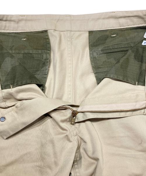 A BATHING APE（アベイシングエイプ）A BATHING APE (アベイシングエイプ) BAPEプリント チノ ベージュ サイズ:Mの古着・服飾アイテム