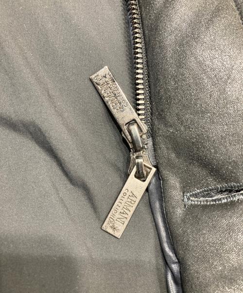 ARMANI COLLEZIONI（アルマーニ コレツィオーニ）ARMANI COLLEZIONI (アルマーニ コレツィオーニ) フェイクレザートリム ダウンジャケット ネイビー サイズ:52の古着・服飾アイテム