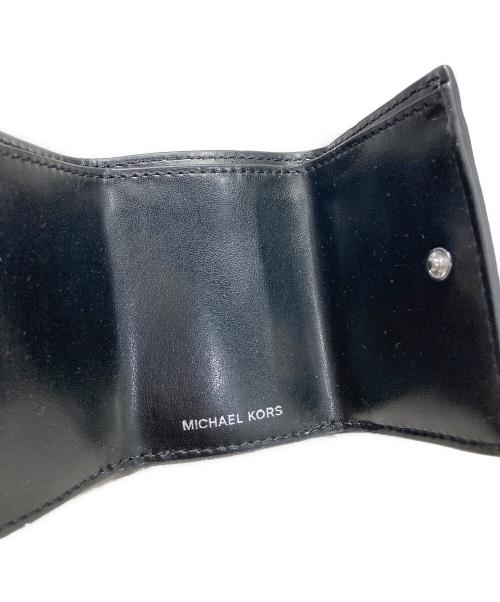 MICHAEL KORS（マイケルコース）MICHAEL KORS (マイケルコース) JET SET CHARMトライフォールドフラップウォレット ブラックの古着・服飾アイテム
