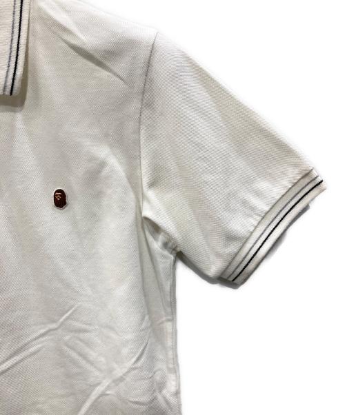 A BATHING APE（アベイシングエイプ）A BATHING APE (アベイシングエイプ) ポロシャツ ホワイト サイズ:Mの古着・服飾アイテム