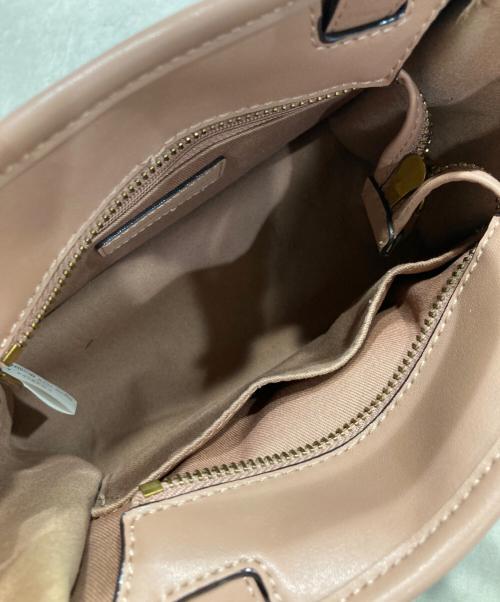 CHARLES & KEITH（チャールズアンドキース）CHARLES & KEITH (チャールズアンドキース) Celia キルテッドダブルハンドルトートバッグ ピンクの古着・服飾アイテム