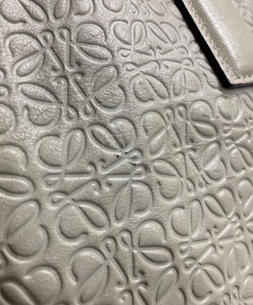 LOEWE（ロエベ）LOEWE (ロエベ) リピートアナグラム Tショッパー トートバッグ ベージュの古着・服飾アイテム