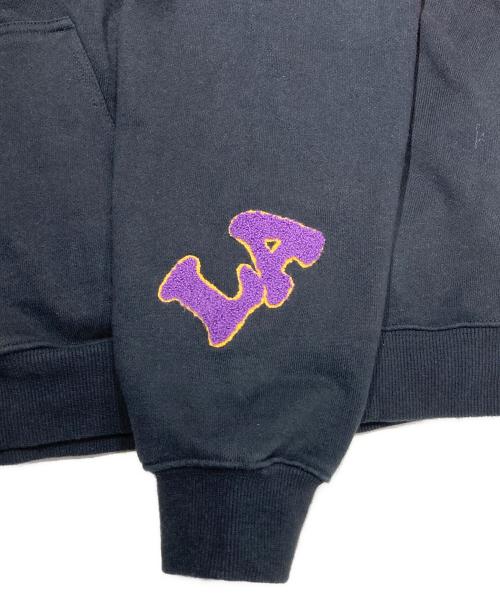 X-LARGE（エクストララージ）X-LARGE (エクストララージ) FLOWER PULLOVER HOODED SWEAT ブラック サイズ:Mの古着・服飾アイテム