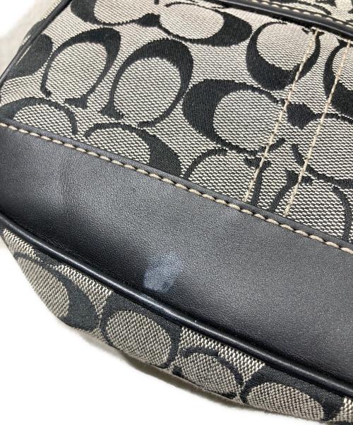 COACH（コーチ）COACH (コーチ) シグネチャー ターンロックショルダーバッグ ベージュブラックの古着・服飾アイテム