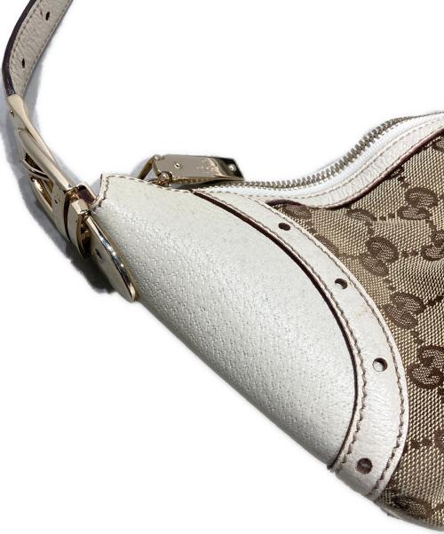 GUCCI（グッチ）GUCCI (グッチ) GGキャンバス ホーボーバッグ ベージュ×ホワイトの古着・服飾アイテム
