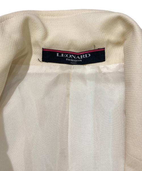 LEONARD FASHION（レオナールファッション）LEONARD FASHION (レオナールファッション) ジャケット・スカートセットアップ アイボリー サイズ:9ARの古着・服飾アイテム