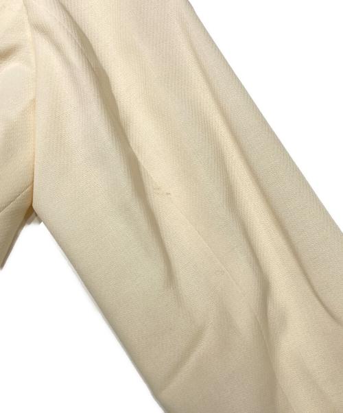 LEONARD FASHION（レオナールファッション）LEONARD FASHION (レオナールファッション) ジャケット・スカートセットアップ アイボリー サイズ:9ARの古着・服飾アイテム