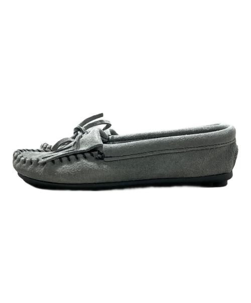 MINNETONKA（ミネトンカ）MINNETONKA (ミネトンカ) KILTY SUEDE グレー サイズ:5の古着・服飾アイテム