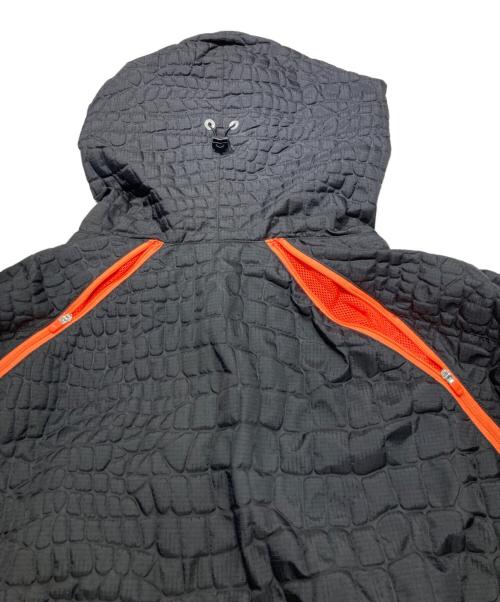 adidas（アディダス）adidas (アディダス) KOLOR (カラー) エンボスプルオーバー ブラック×オレンジ サイズ:Oの古着・服飾アイテム