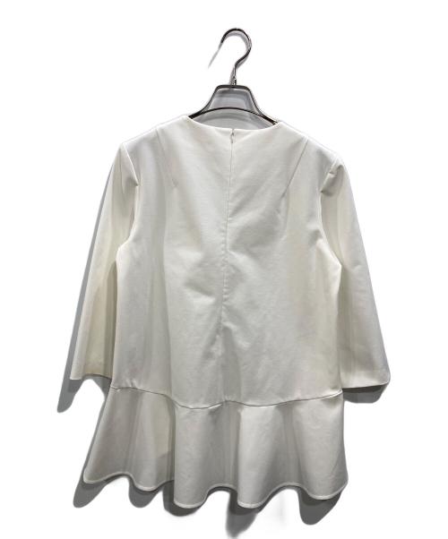 ADORE（アドーア）ADORE (アドーア) ラッフルフリルトップス ホワイト サイズ:SIZE 38の古着・服飾アイテム